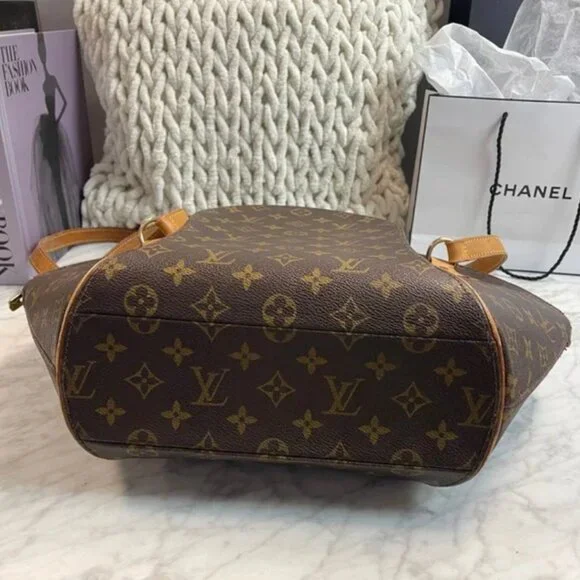 Louis Vuitton Monogram Ellipse GM Shoulder Bag